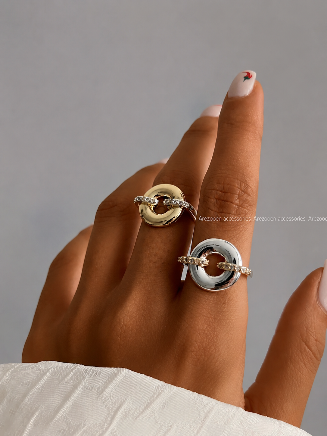 انگشتر دایره ای نگینی